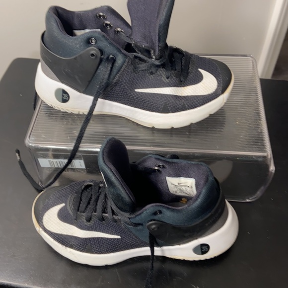 Nike KDTrey5 sneaker - Picture 5 of 9